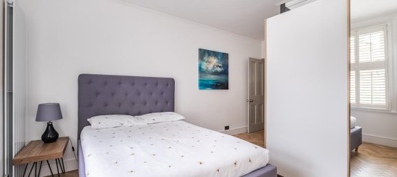 3 bedrooms House in London, United Kingdom No. 14043 4