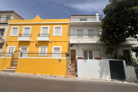 3 bedrooms House in Seixal, Portugal No. 205916