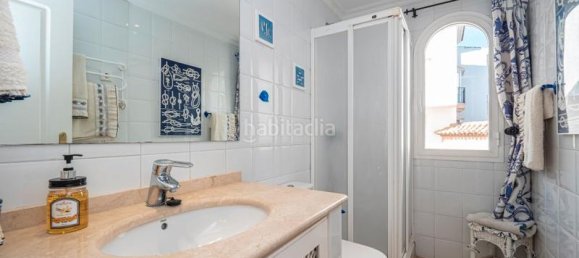 Apartamento de 2 dormitorios en Marbella, Spain No. 96917 19