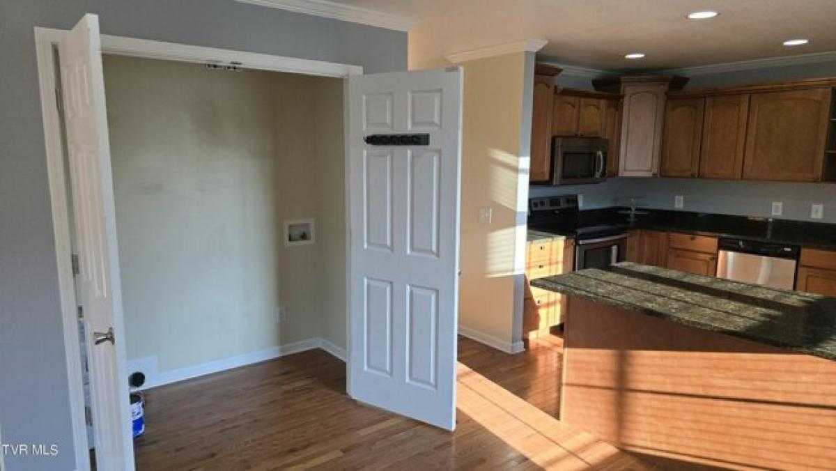 3 bedrooms House in Bristol, USA No. 388734