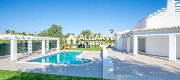 4 bedrooms Villa in Quarteira, Portugal No. 98840 3