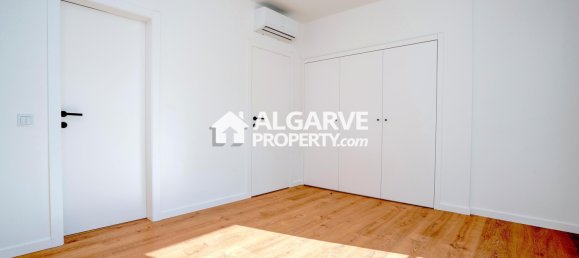 4 bedrooms Villa in Quarteira, Portugal No. 98840 11