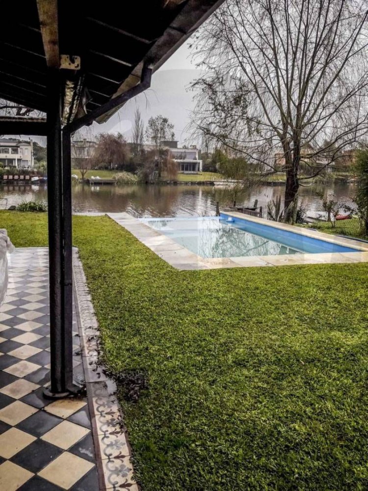 3 bedrooms House in Tigre, Argentina No. 87601