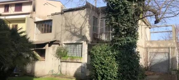 8 rooms Apartment in Macomer, Italy No. 116980 4