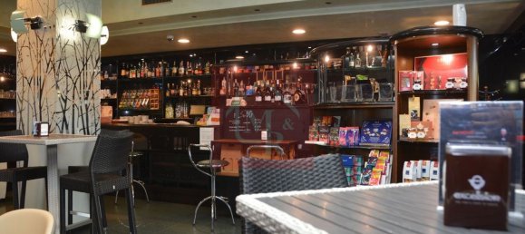 240m² Commercial property in Udine, Italy No. 224294 22