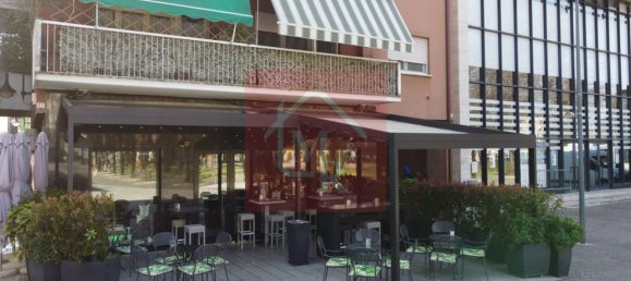 240m² Commercial property in Udine, Italy No. 224294 37