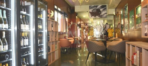 240m² Commercial property in Udine, Italy No. 224294 25