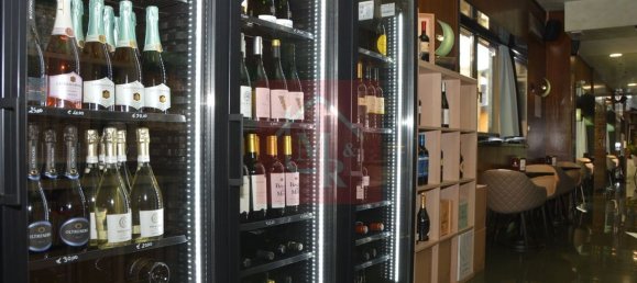 240m² Commercial property in Udine, Italy No. 224294 26