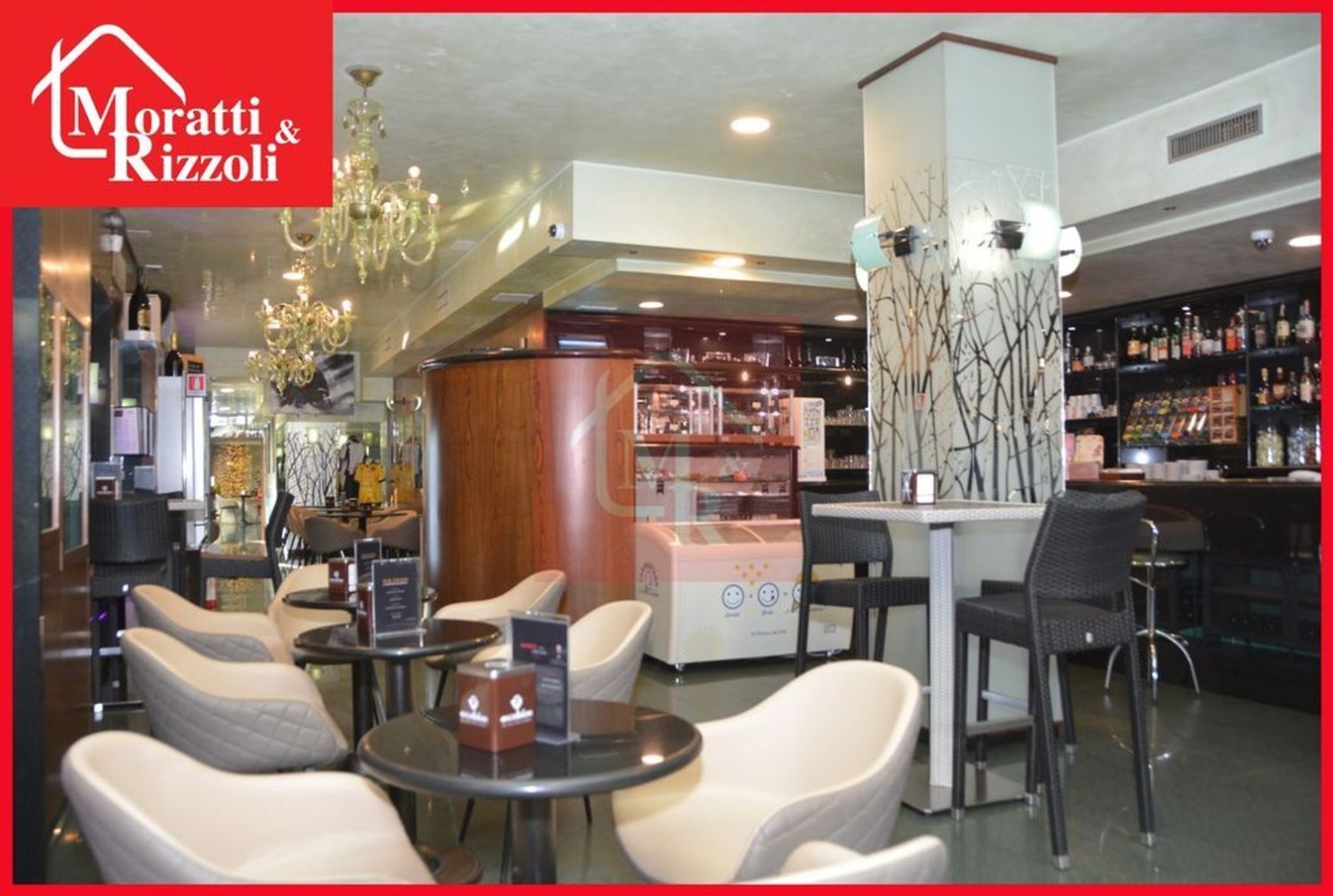 240m² Commercial property in Udine, Italy No. 224294