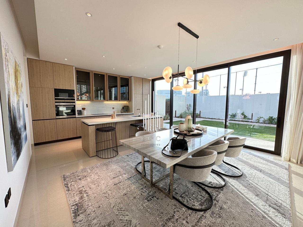 4 bedrooms Villa in Saadiyat Island, UAE No. 93971