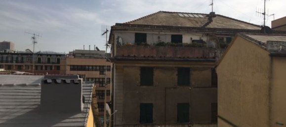 7 rooms Apartment in Genoa, Italy No. 62118 10