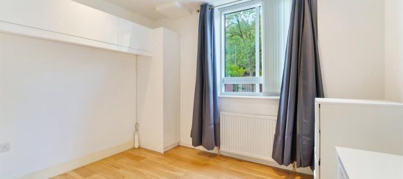 1 bedroom Apartment in Epsom, United Kingdom No. 9752 6