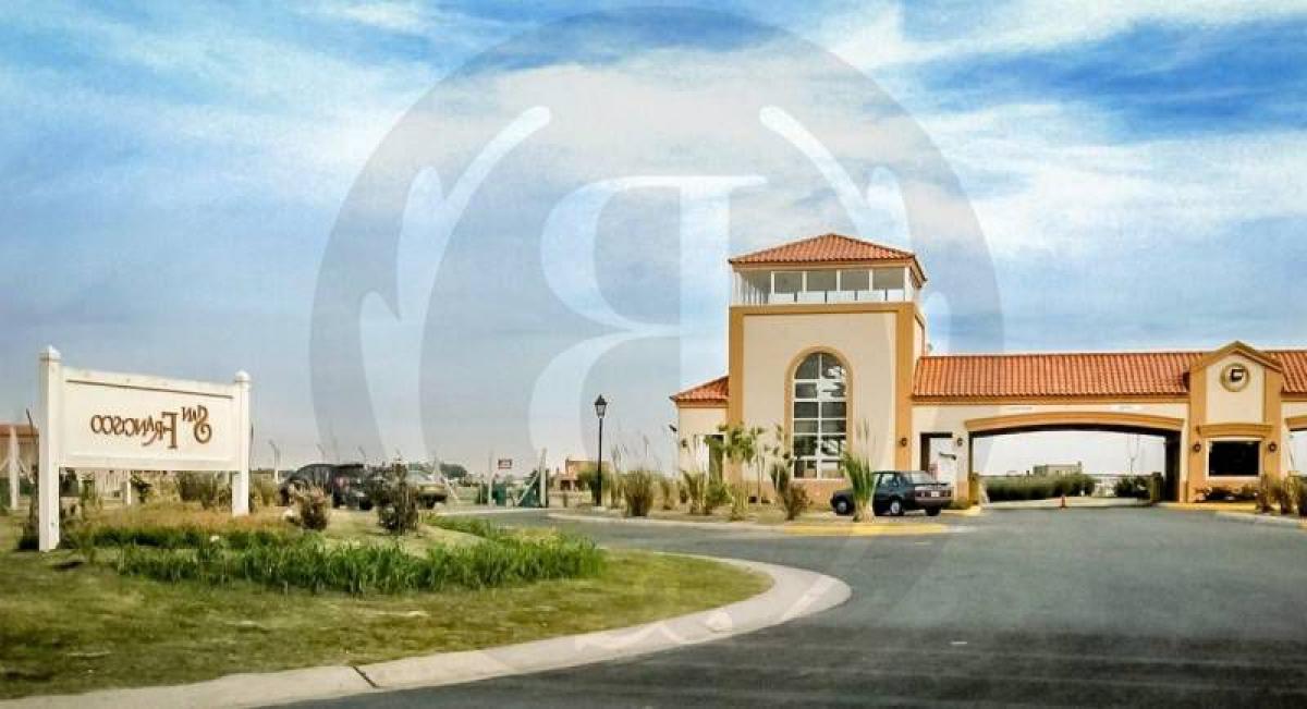  Land in Tigre, Argentina No. 111133