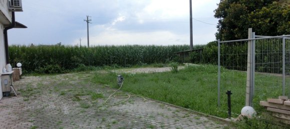 5 rooms Apartment in Portogruaro, Italy No. 269869 2