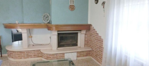 5 rooms Apartment in Portogruaro, Italy No. 269869 10