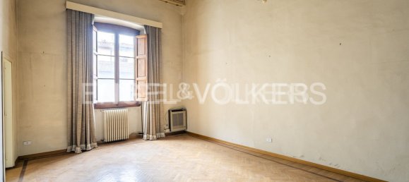 6 rooms Apartment in Pistoia, Italy No. 105183 14