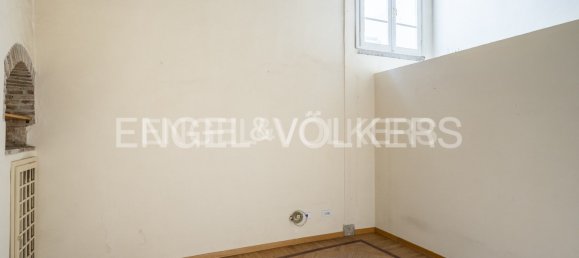 6 rooms Apartment in Pistoia, Italy No. 105183 17