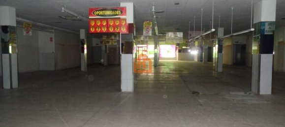 Imóvel comercial em Leon, Spain 616 m² N.º 29085 3