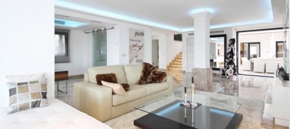 5 bedrooms Villa in Bendinat, Spain No. 16302 3