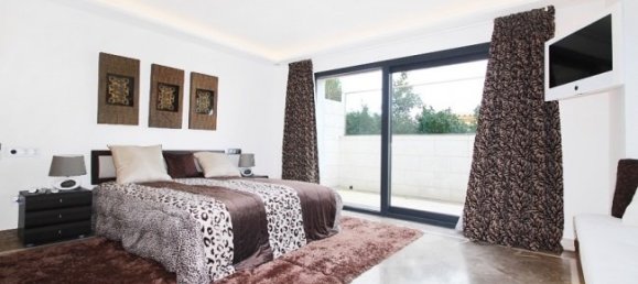 5 bedrooms Villa in Bendinat, Spain No. 16302 10