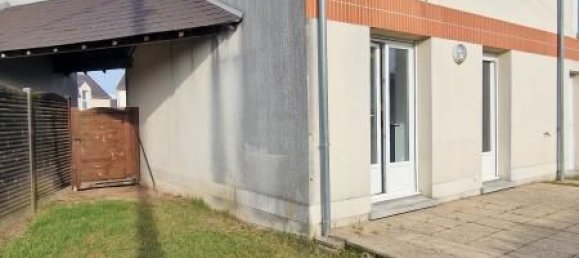 Casa de 3 dormitorios en Fleury-les-Aubrais, France No. 215022 2