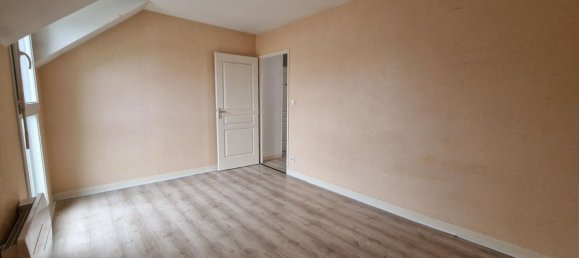 Casa de 3 dormitorios en Fleury-les-Aubrais, France No. 215022 16