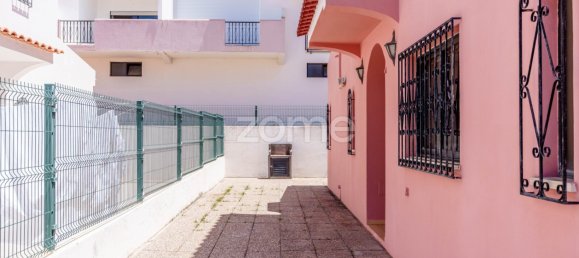 4 Schlafzimmer Villa in Quarteira, Portugal, Nr. 213537 23