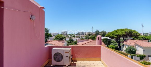 4 Schlafzimmer Villa in Quarteira, Portugal, Nr. 213537 13