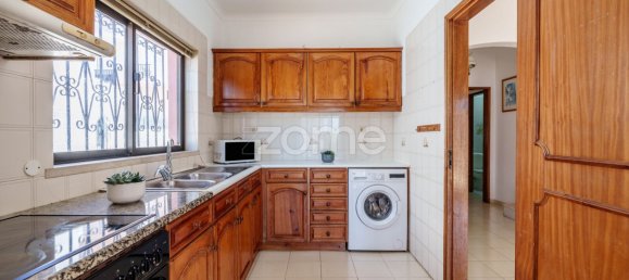 4 Schlafzimmer Villa in Quarteira, Portugal, Nr. 213537 32