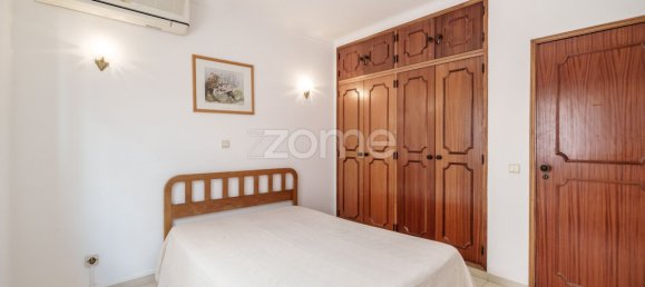 4 Schlafzimmer Villa in Quarteira, Portugal, Nr. 213537 38