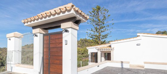3 bedrooms Villa in Malaga, Spain No. 177879 5