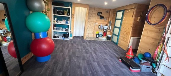 75m² Commercial property in Isere, France No. 289658 3