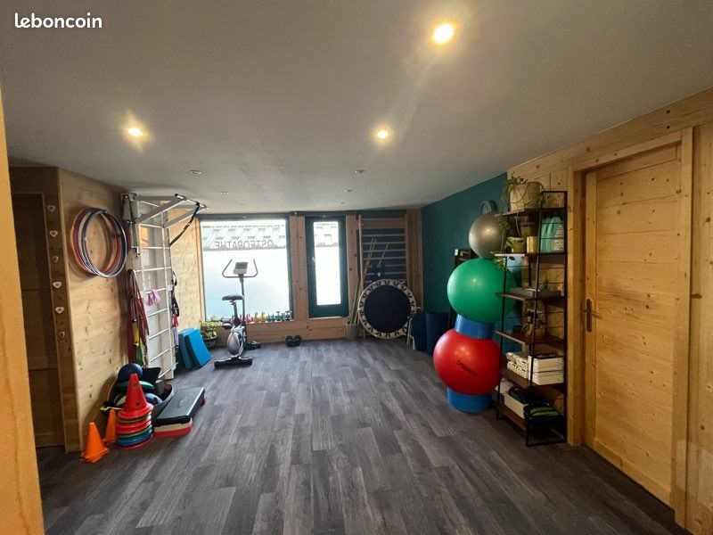 75m² Commercial property in Isere, France No. 289658