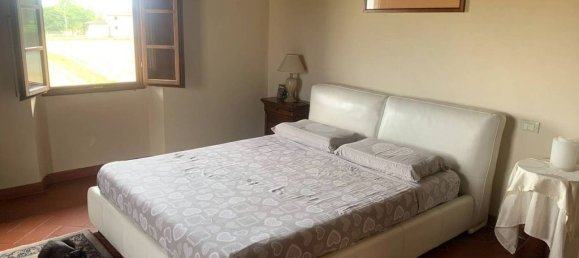 3 bedrooms House in Campi Bisenzio, Italy No. 283756 22