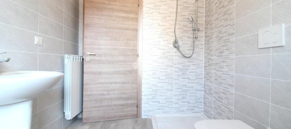 1 Schlafzimmer Wohnung in San Giacomo delle Segnate, Italy, Nr. 305660 8