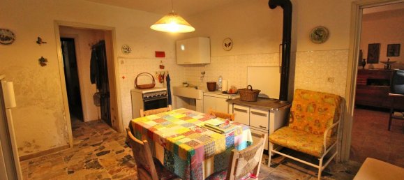 5-salle Appartement à Monteu Roero, Italy No. 82856 12