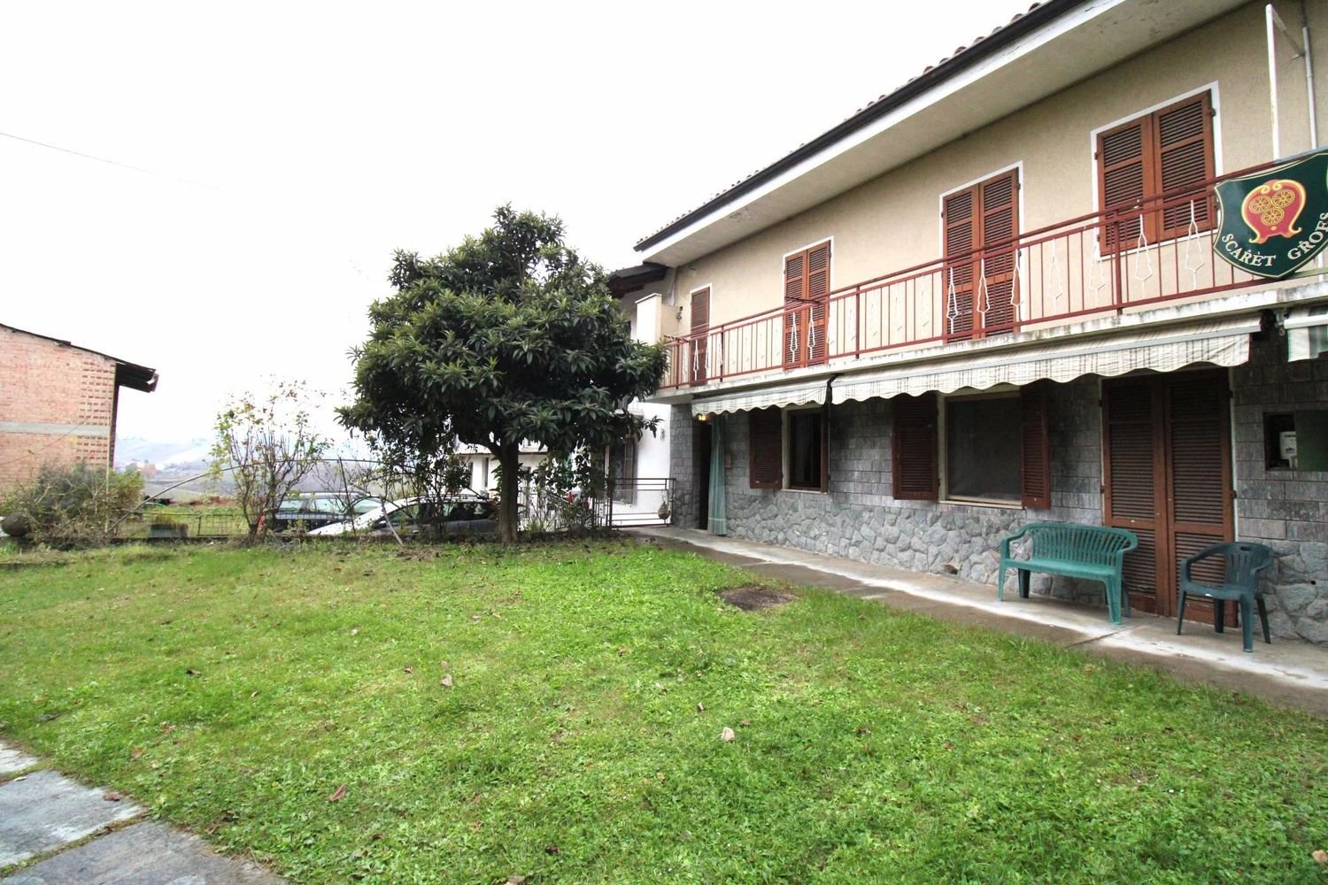 5-salle Appartement à Monteu Roero, Italy No. 82856