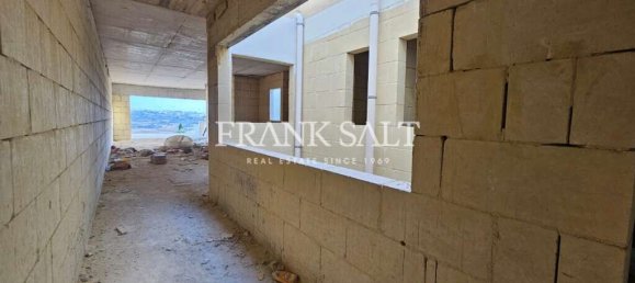 3 chambres Appartement à Victoria, Malta No. 784 7