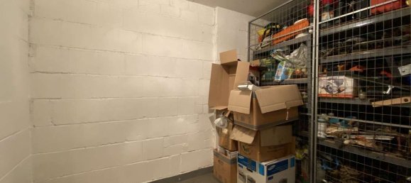 Studio in Dusseldorf, Germany No. 15292 12