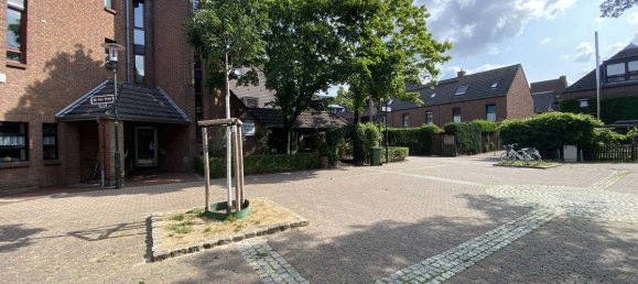 Studio in Dusseldorf, Germany No. 15292 13