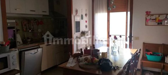 4 bedrooms Apartment in Campi Bisenzio, Italy No. 165387 2