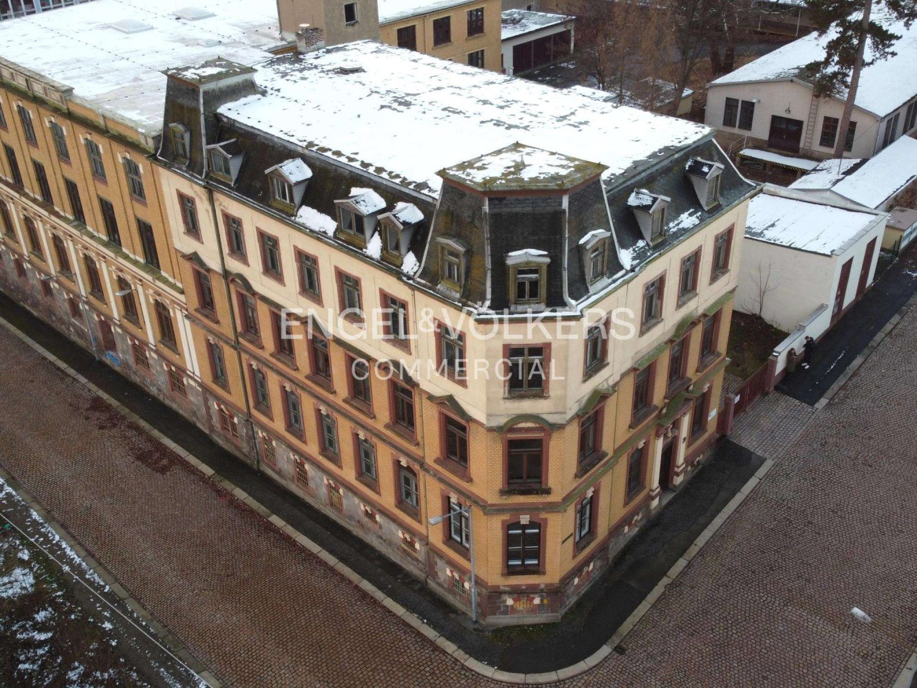 5481m² Commercial property in Zwickau, Germany No. 182011