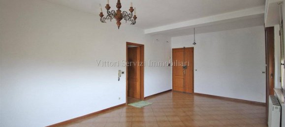 2 Schlafzimmer Wohnung in Chiusi, Italy, Nr. 328775 2
