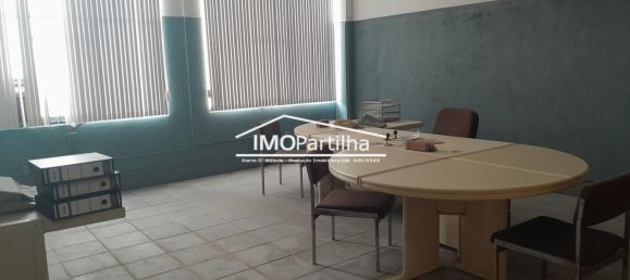 مستودع في Loures, Portugal 1100متر مربع رقم 97636 10