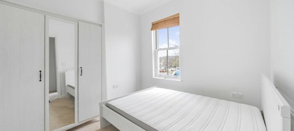 2 bedrooms Apartment in London, United Kingdom No. 7757 2