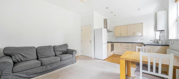 2 bedrooms Apartment in London, United Kingdom No. 7757 4