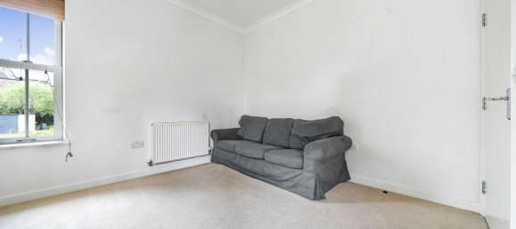 2 bedrooms Apartment in London, United Kingdom No. 7757 6