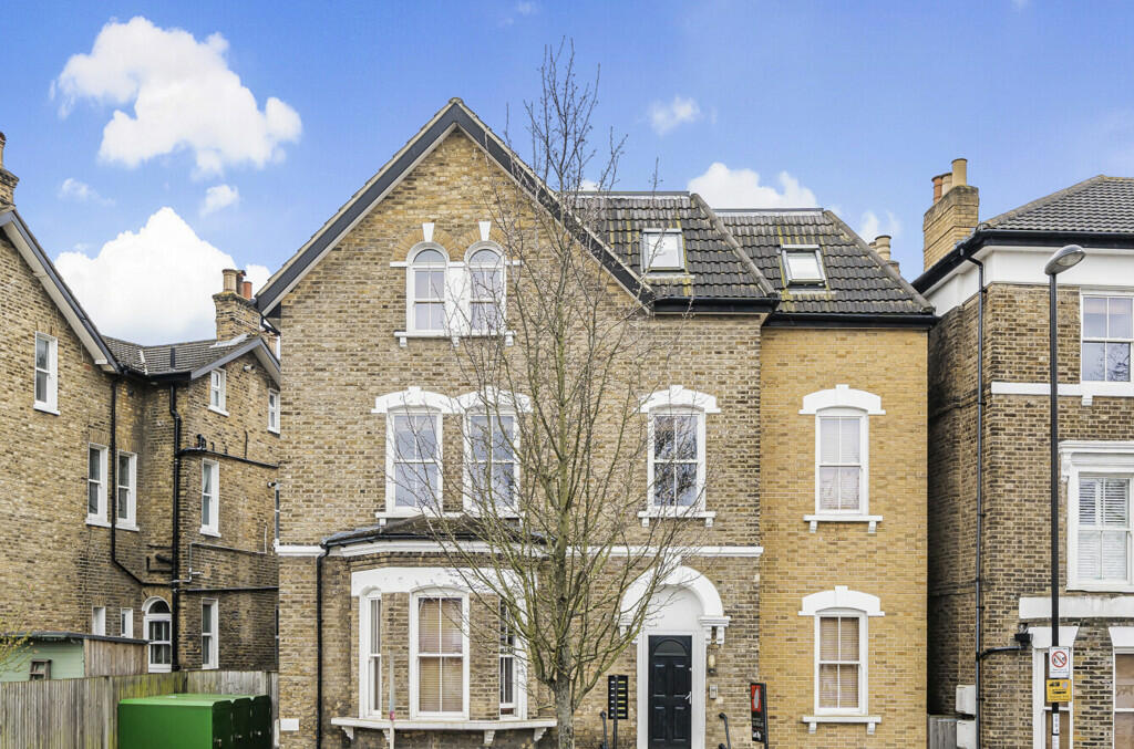 2 bedrooms Apartment in London, United Kingdom No. 7757