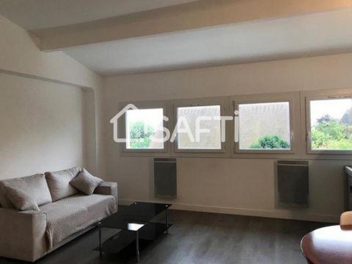 Studio in Villiers-sur-Marne, France No. 36423