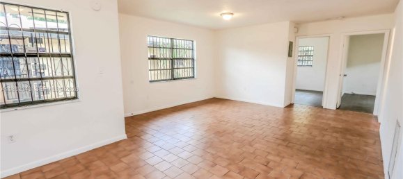 2 Schlafzimmer Villa in Miami, USA, Nr. 615260 5